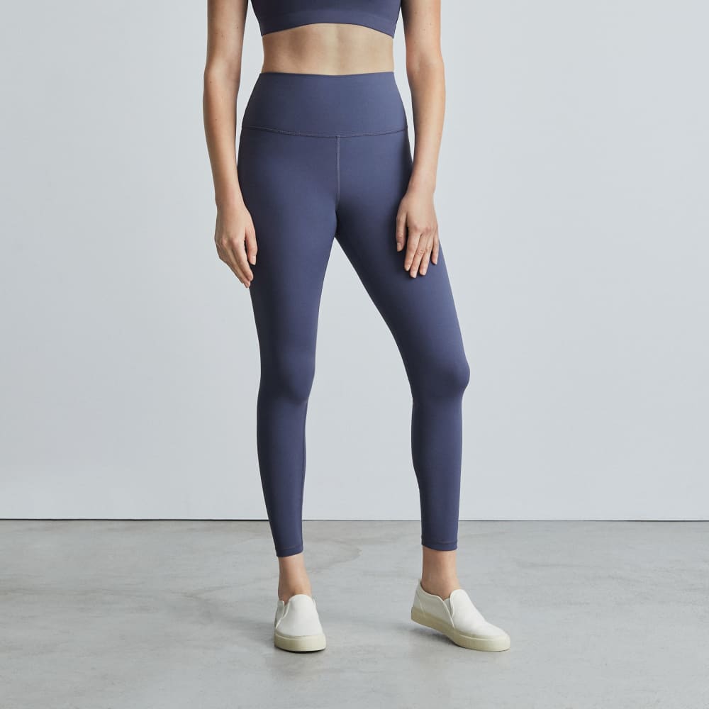 The Perform 24/7 Legging in Indigo — detail view