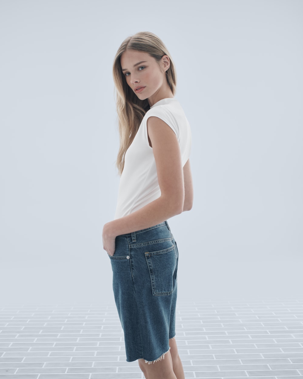 The OG Baggy Jean Short in Medium Blue — detail view