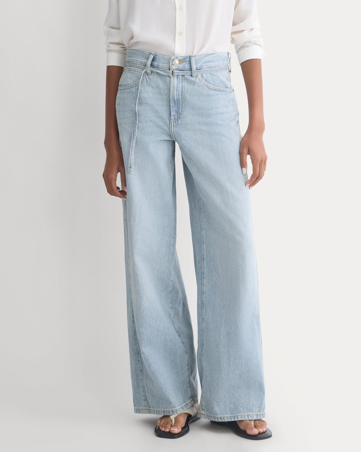 Lightweight Loose Wide-Leg Jean in Light Indigo — detail view