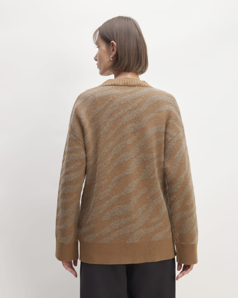 The Alpaca Tiger Jacquard Cardigan in Camel / Medium Brown — detail view
