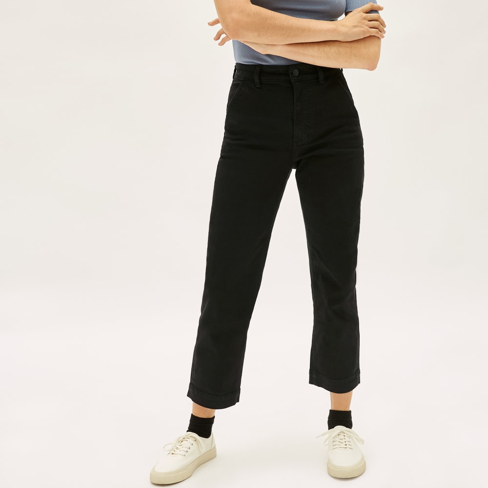 The Straight-Leg Crop in Black — detail view