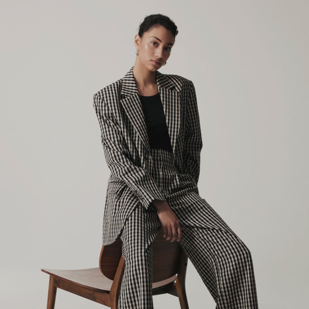 The ’80s Blazer in Khaki / Black — detail view