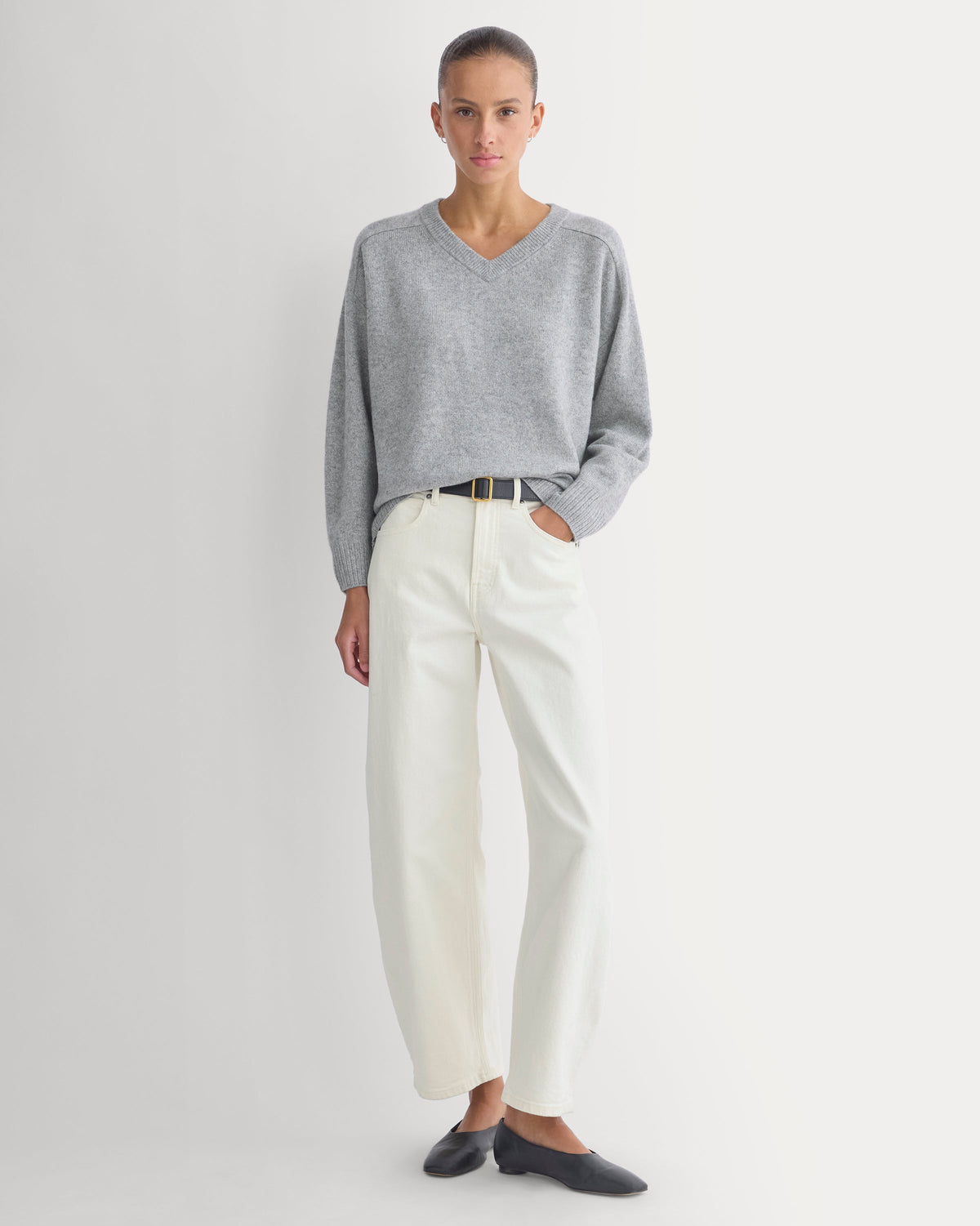Cashmere High V Boyfriend Sweater in Grey — detail view